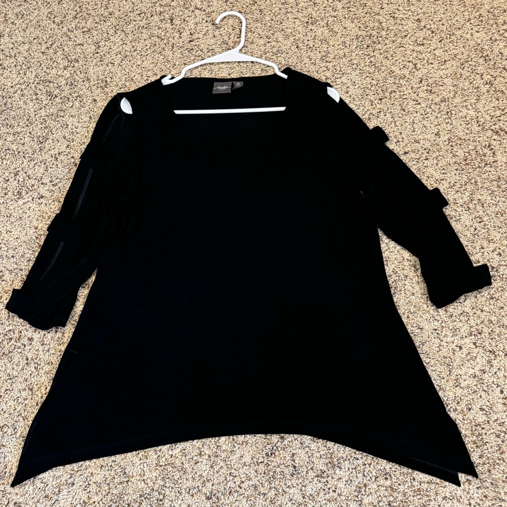 Chic’s Travelers Size 2 black top
